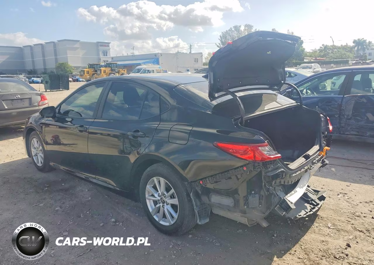 2025 Toyota Camry Le VIN:4T1DAACK9SU145028 - 2