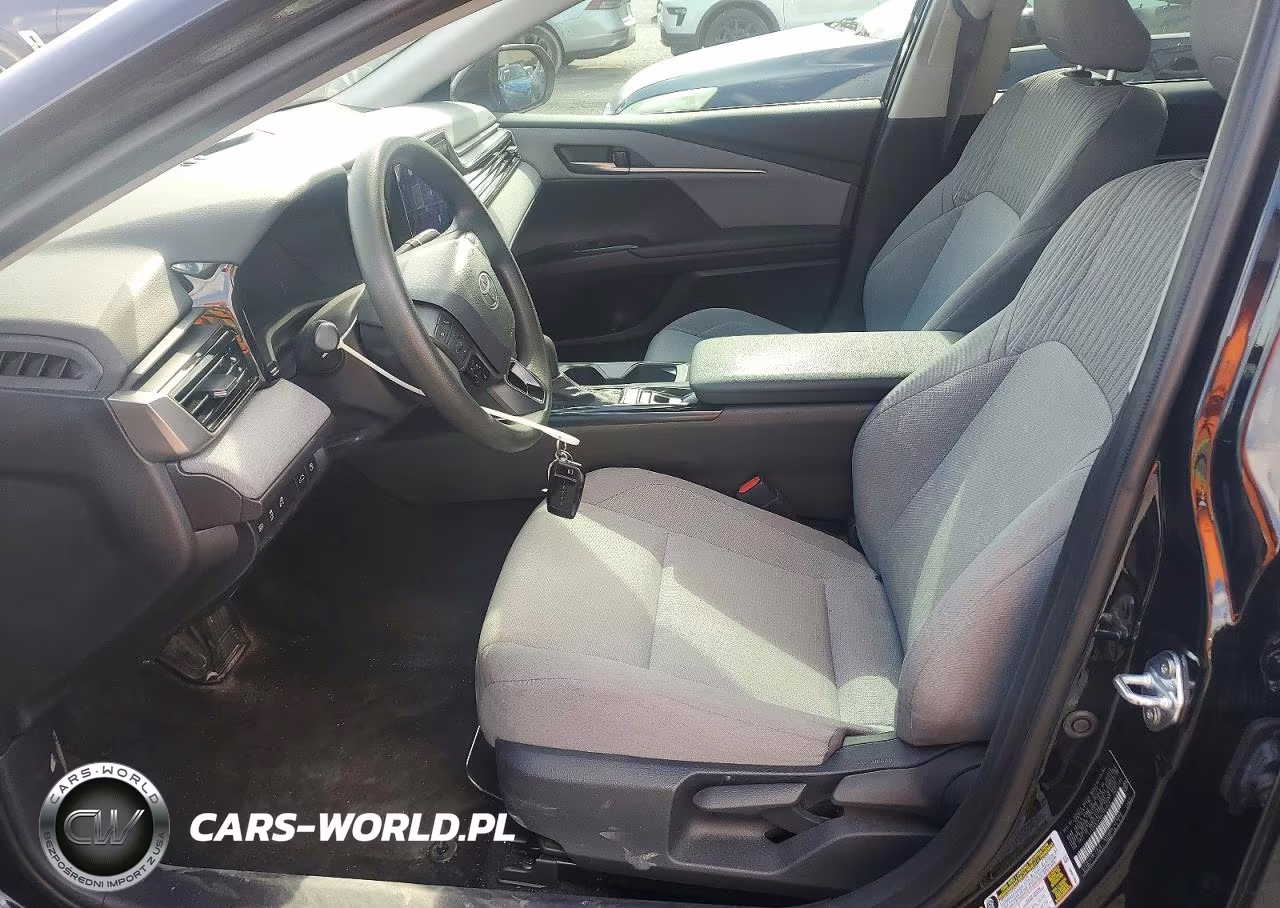 2025 Toyota Camry Le VIN:4T1DAACK9SU145028 - 7
