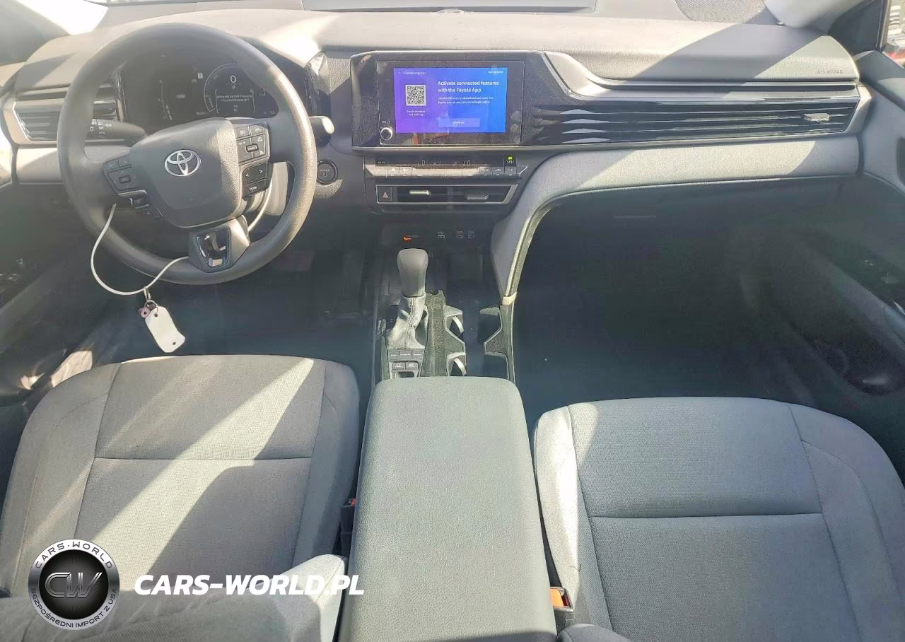 2025 Toyota Camry Le VIN:4T1DAACK9SU145028 - 8