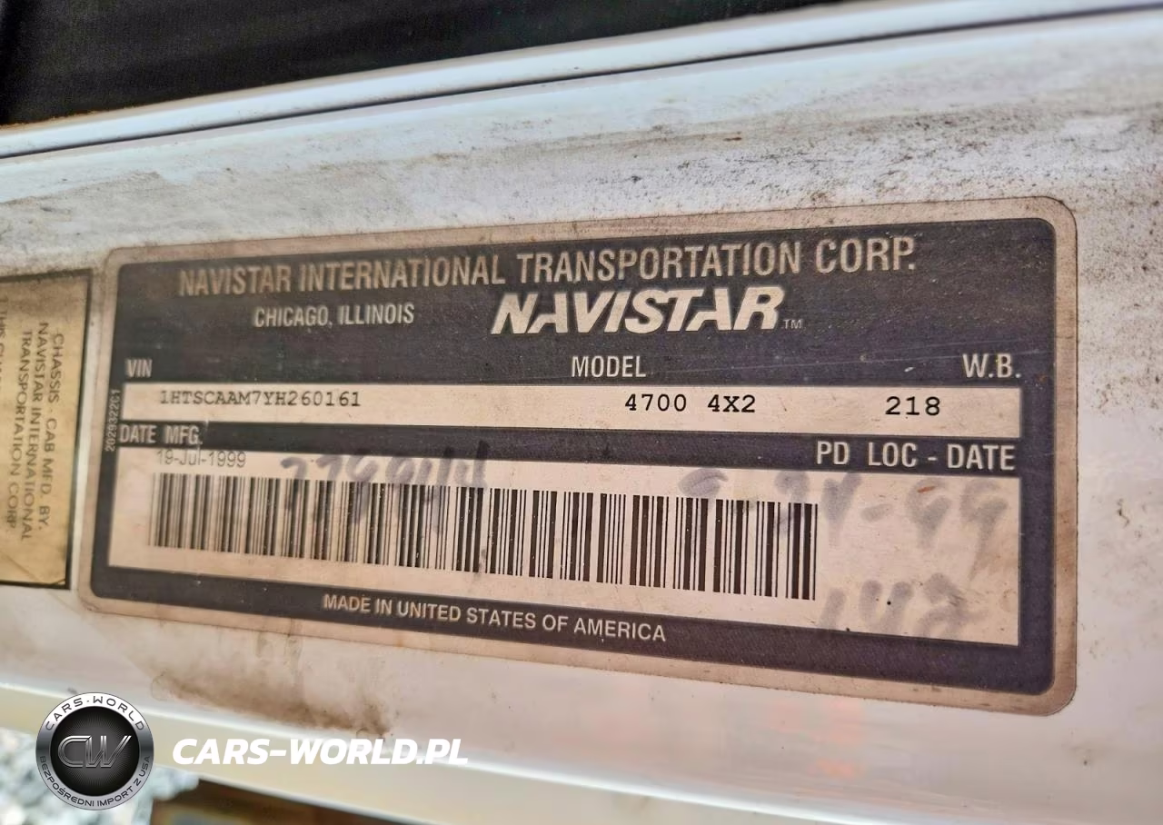 2000 International 4700 Flatbed Truck VIN:1HTSCAAM7YH260161 - 12