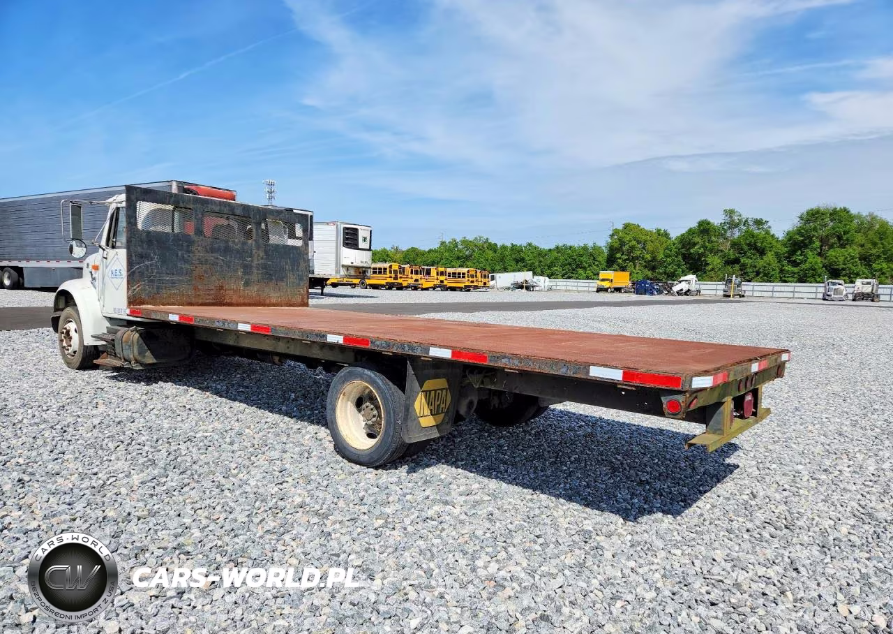 2000 International 4700 Flatbed Truck VIN:1HTSCAAM7YH260161 - 2