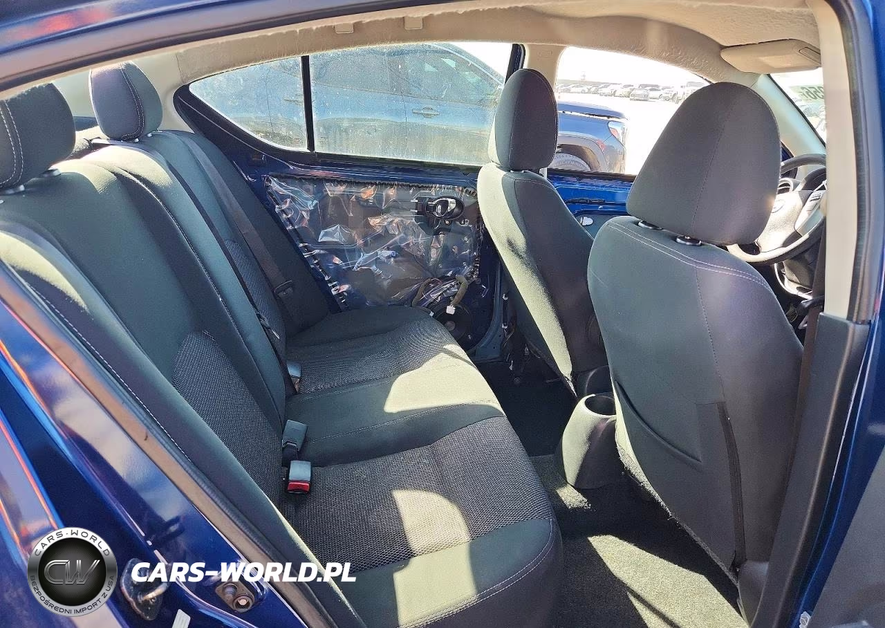 2018 Nissan Versa Sv VIN:3N1CN7APXJL807779 - 10