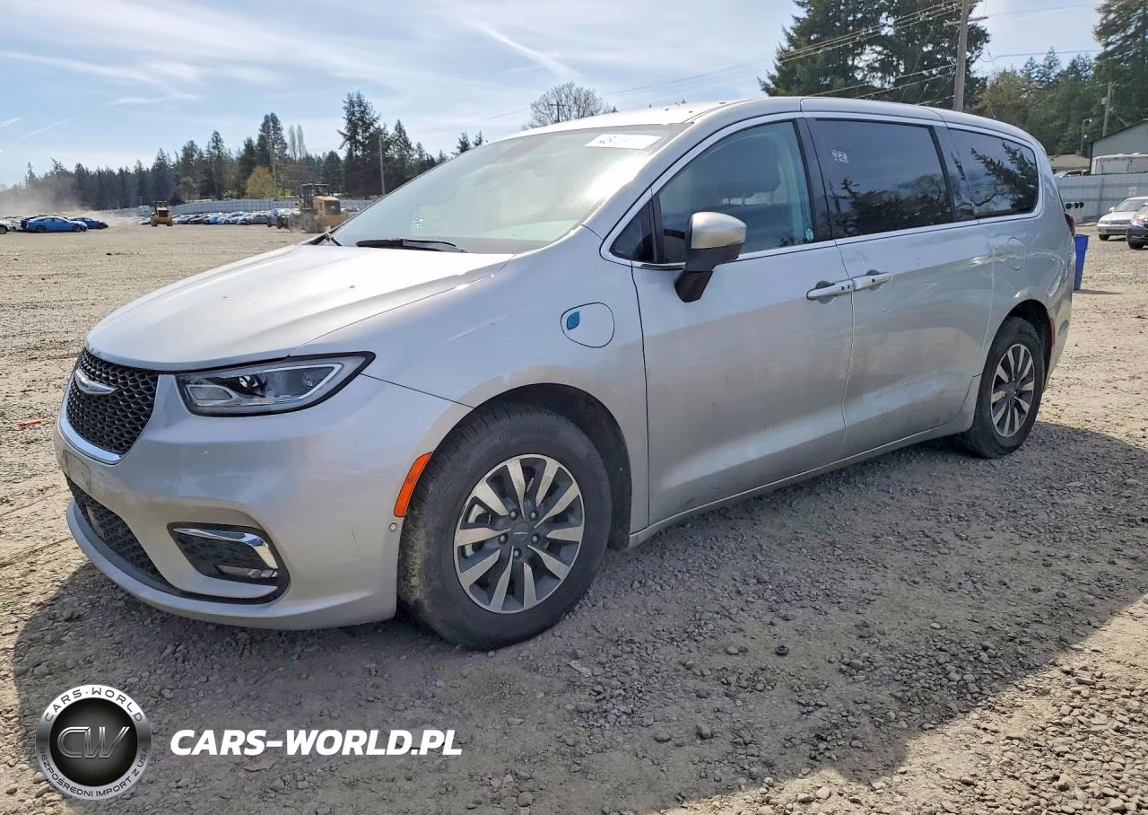 2023 Chrysler Pacifica Hybrid Touring L