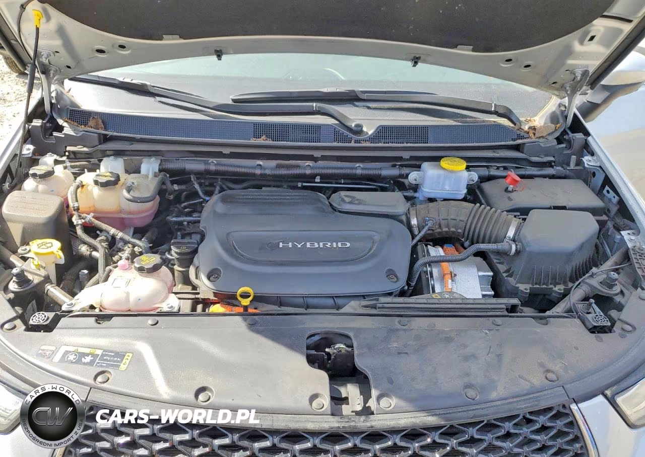 2023 Chrysler Pacifica Hybrid Touring L VIN:2C4RC1L7XPR630878 - 12