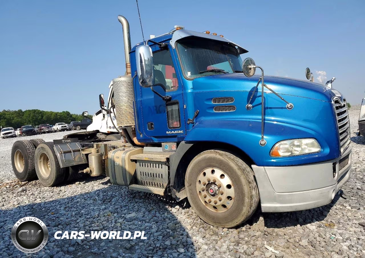 2016 Mack Cxu613 Semi Truck – zdjęcie 1 z 10
