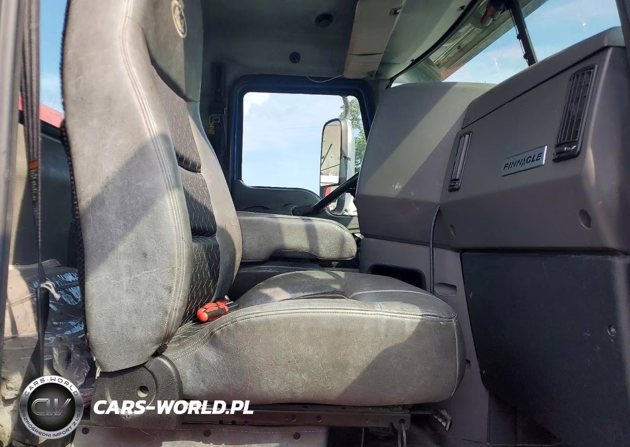 2016 Mack Cxu613 Semi Truck VIN:1M1AW21Y5GM076920 - 5