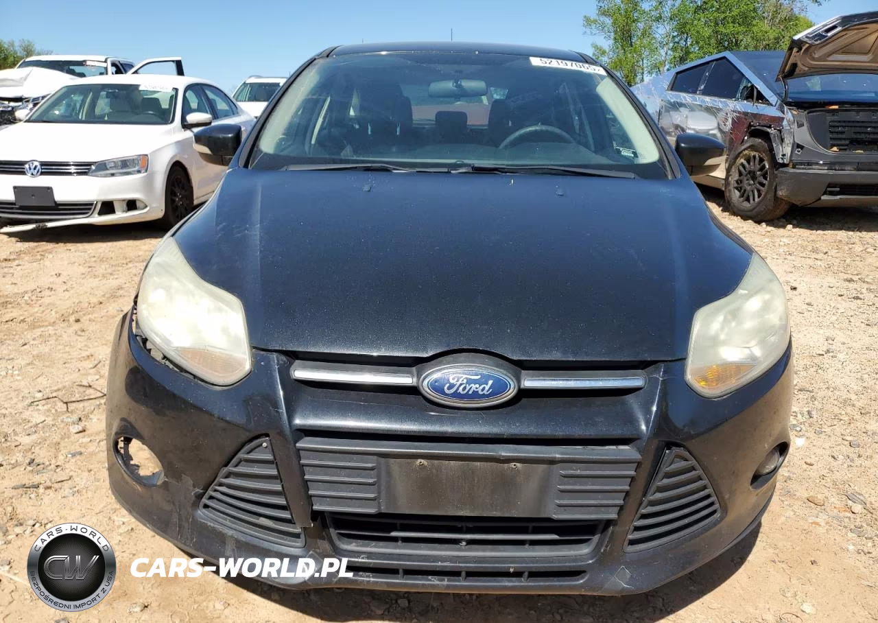 2014 Ford Focus Se VIN:1FADP3K23EL403947 - 5