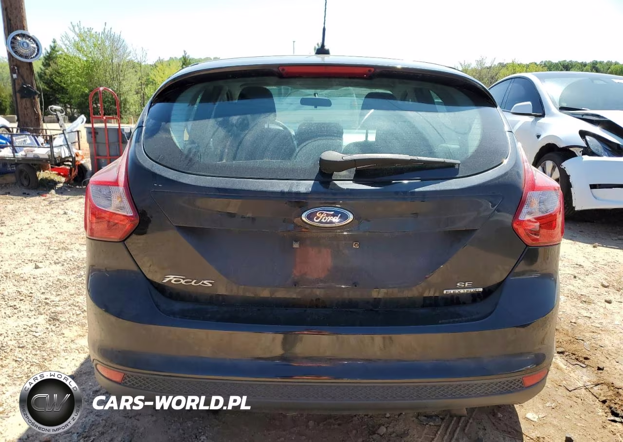 2014 Ford Focus Se VIN:1FADP3K23EL403947 - 6