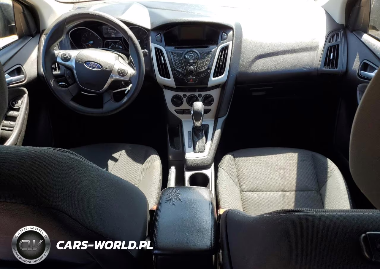 2014 Ford Focus Se VIN:1FADP3K23EL403947 - 8