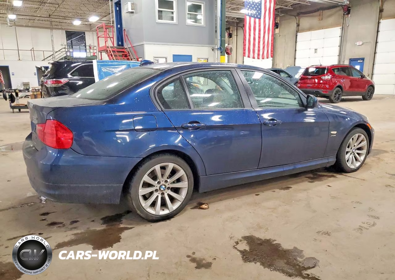 2011 BMW 328 Xi VIN:WBAPK7C56BA970552 - 3