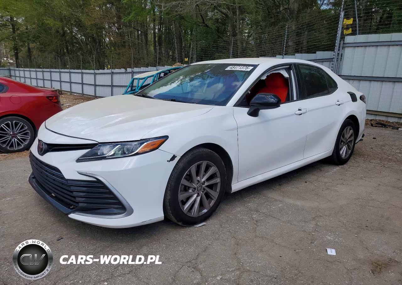 2021 Toyota Camry Le