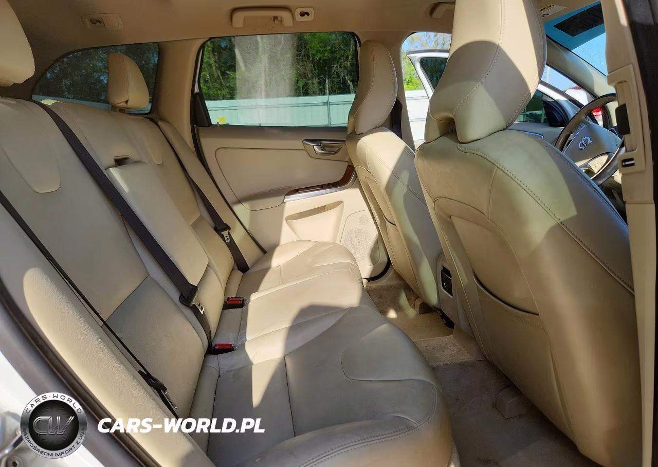 2016 Volvo Xc60 T5 Premier VIN:YV440MDK4G2861844 - 11