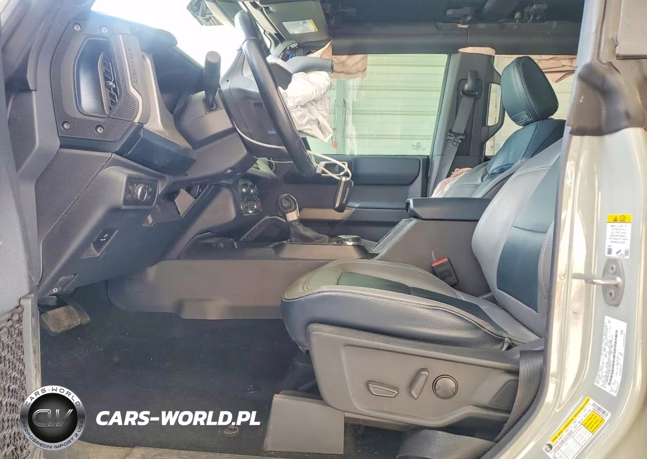 2021 Ford Bronco First Edition VIN:1FMEE5EPXMLA40273 - 7