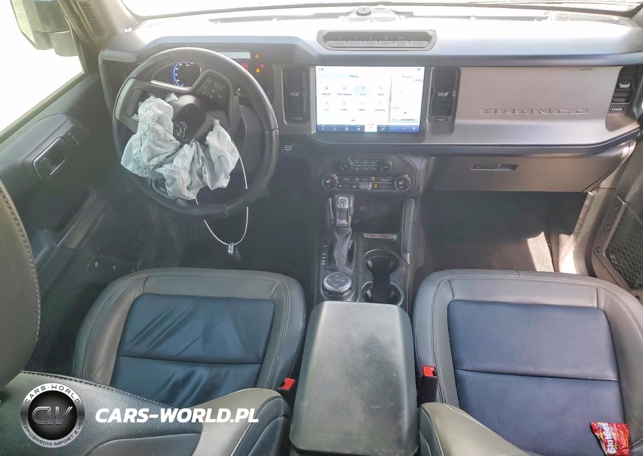 2021 Ford Bronco First Edition VIN:1FMEE5EPXMLA40273 - 8