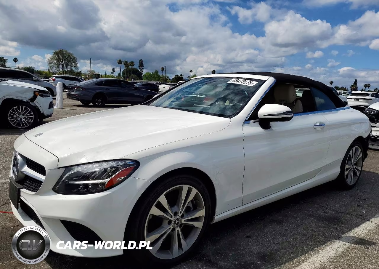 2020 Mercedes-Benz C 300