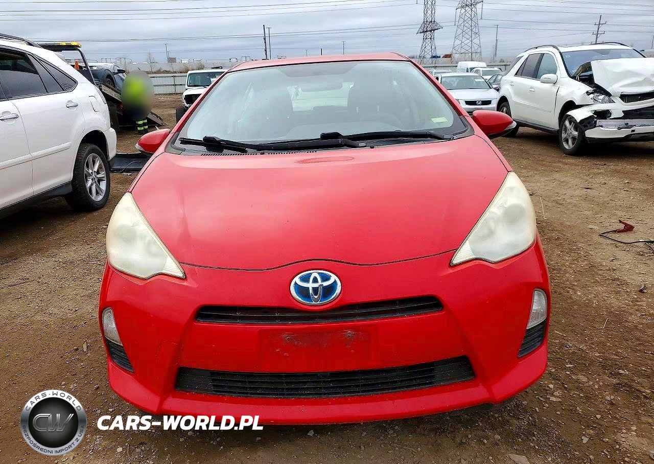2012 Toyota Prius C Two VIN:JTDKDTB31C1503816 - 5