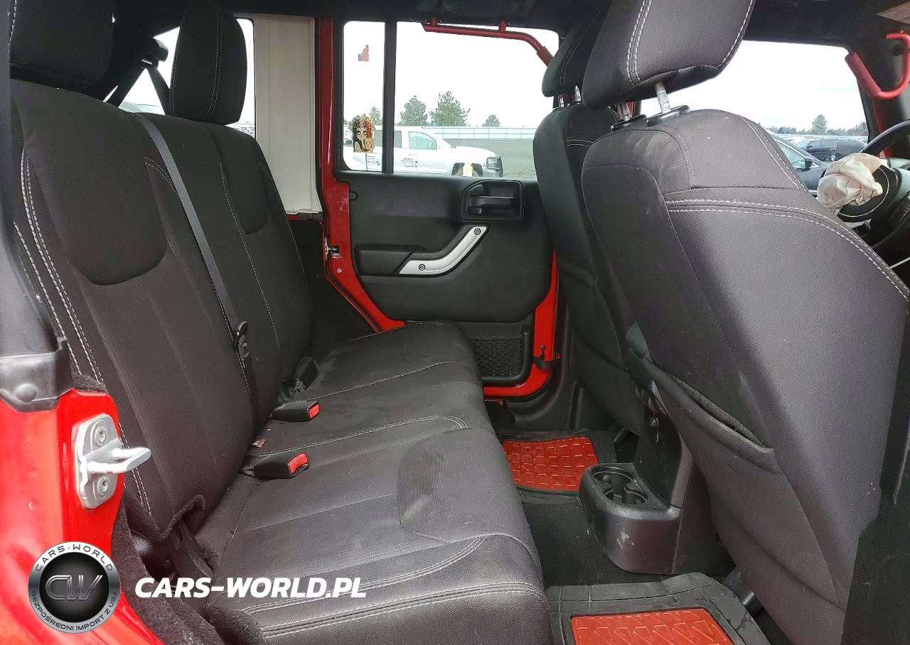 2014 Jeep Wrangler Unlimited Sahara VIN:1C4BJWEG5EL101121 - 11