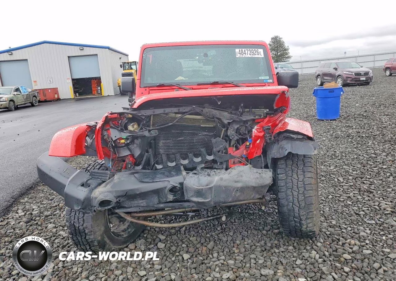 2014 Jeep Wrangler Unlimited Sahara VIN:1C4BJWEG5EL101121 - 5