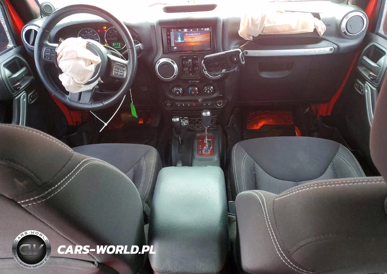 2014 Jeep Wrangler Unlimited Sahara VIN:1C4BJWEG5EL101121 - 8