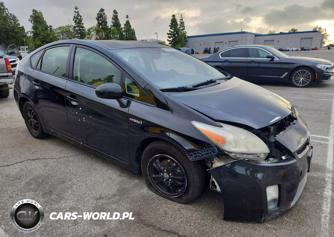 2012 Toyota Prius Two VIN:JTDKN3DU2C1503682 - 4