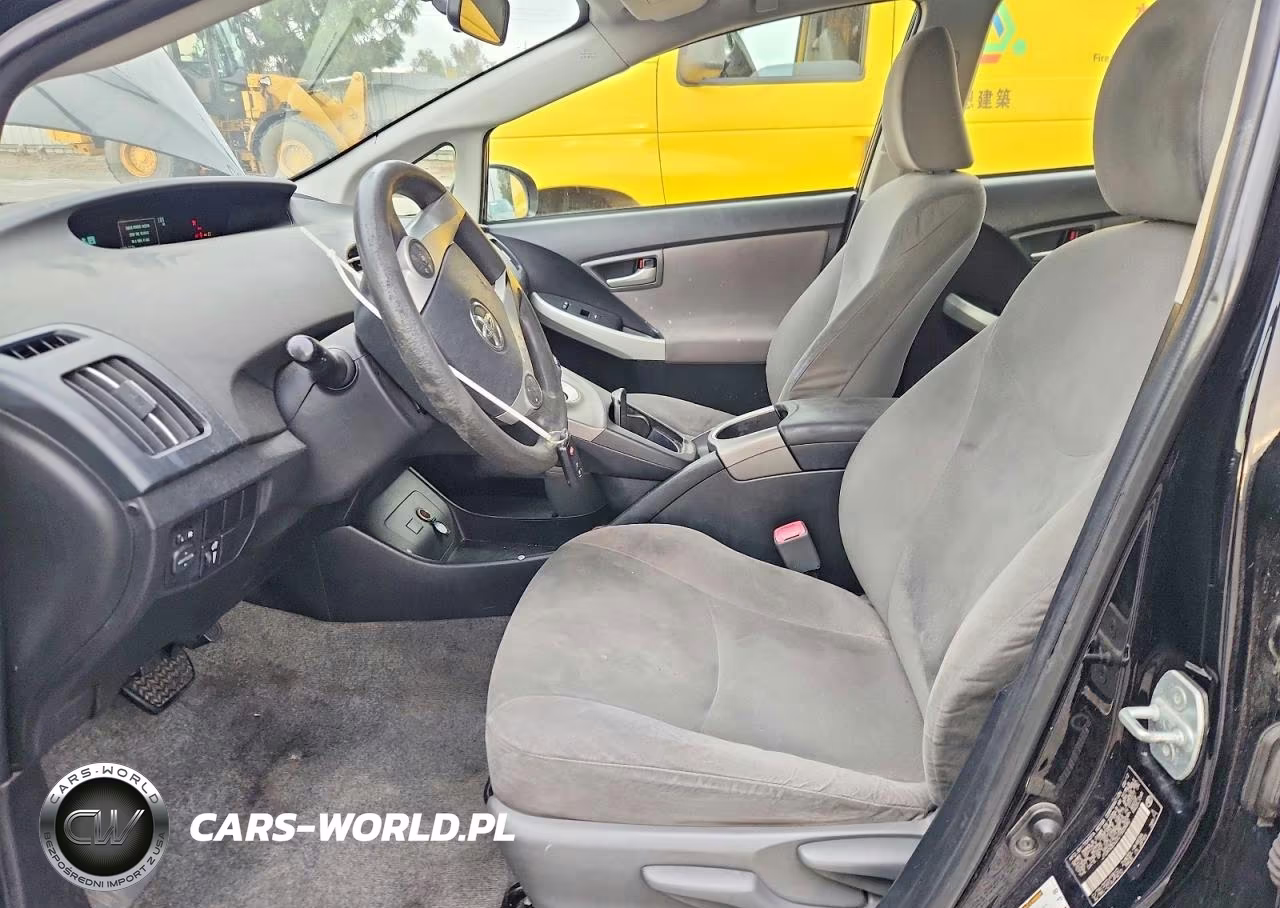 2012 Toyota Prius Two VIN:JTDKN3DU2C1503682 - 7