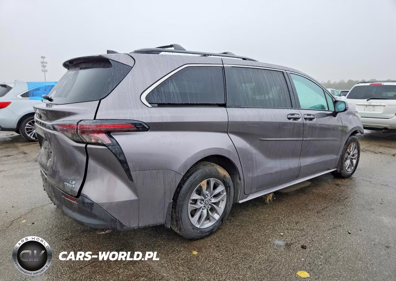 2024 Toyota Sienna Le 8-Passenger VIN:5TDKSKFC7RS142615 - 3