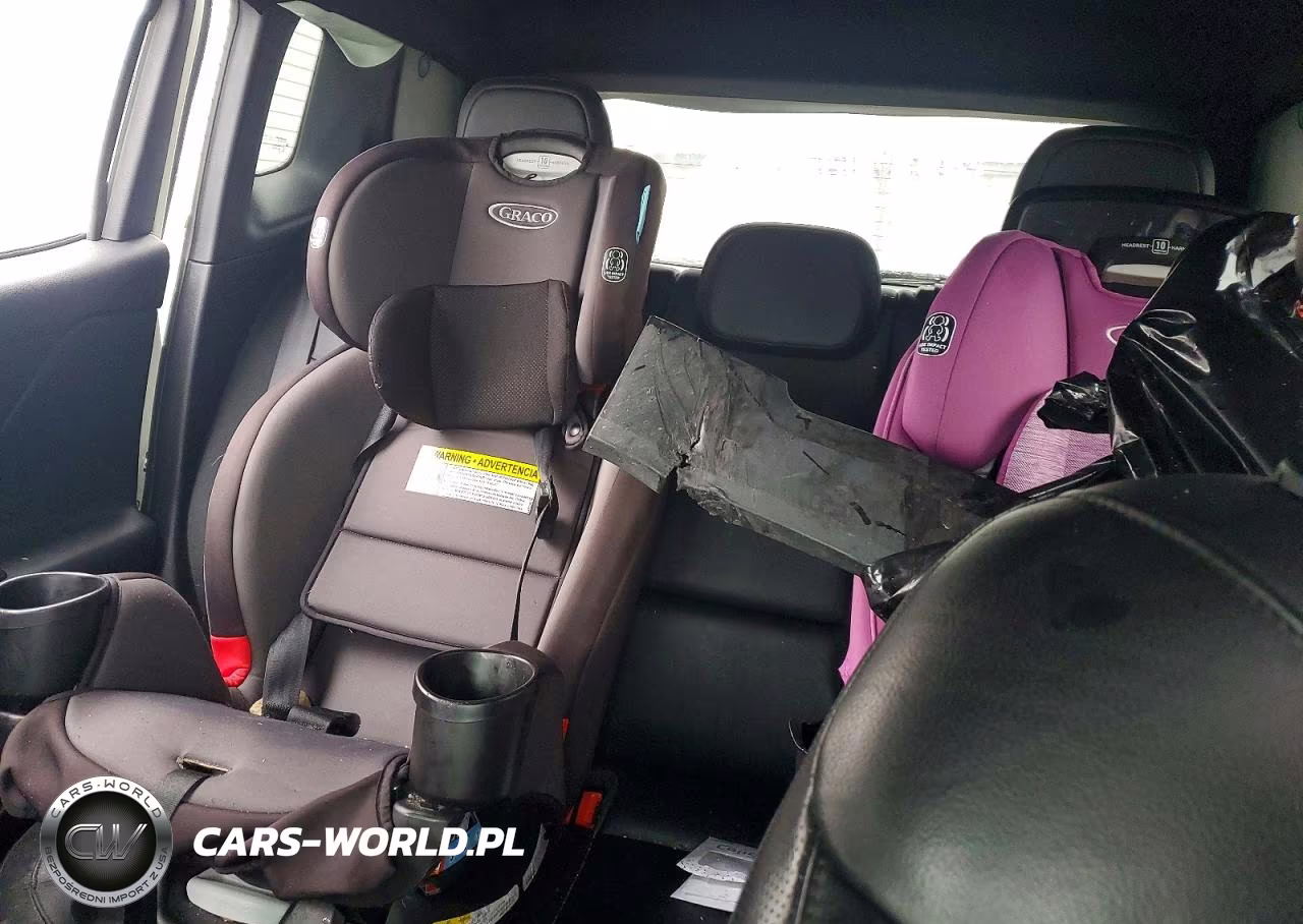 2020 Jeep Renegade Latitude VIN:ZACNJBB18LPL93228 - 10