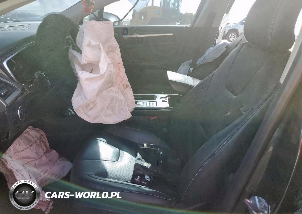2019 Ford Fusion Titanium VIN:3FA6P0RU4KR169166 - 7