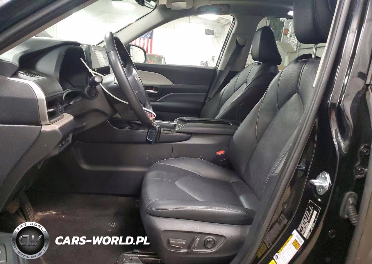 2025 Toyota Grand Highlander Limited VIN:5TDAAAB55SS073705 - 7