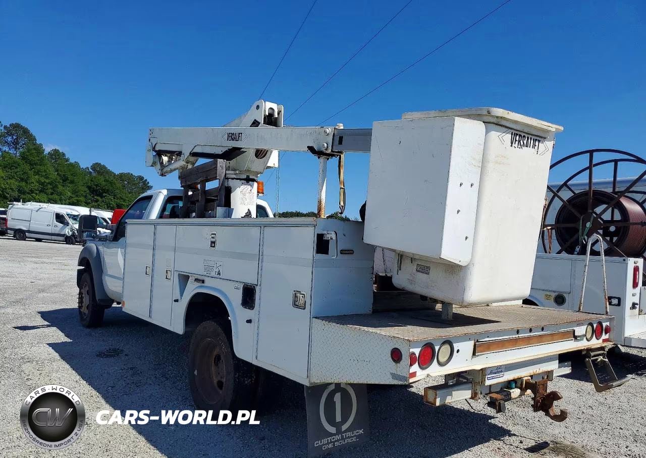 2011 Ford F550 Super Duty Bucket Truck VIN:1FDUF5GY3BEA95471 - 3