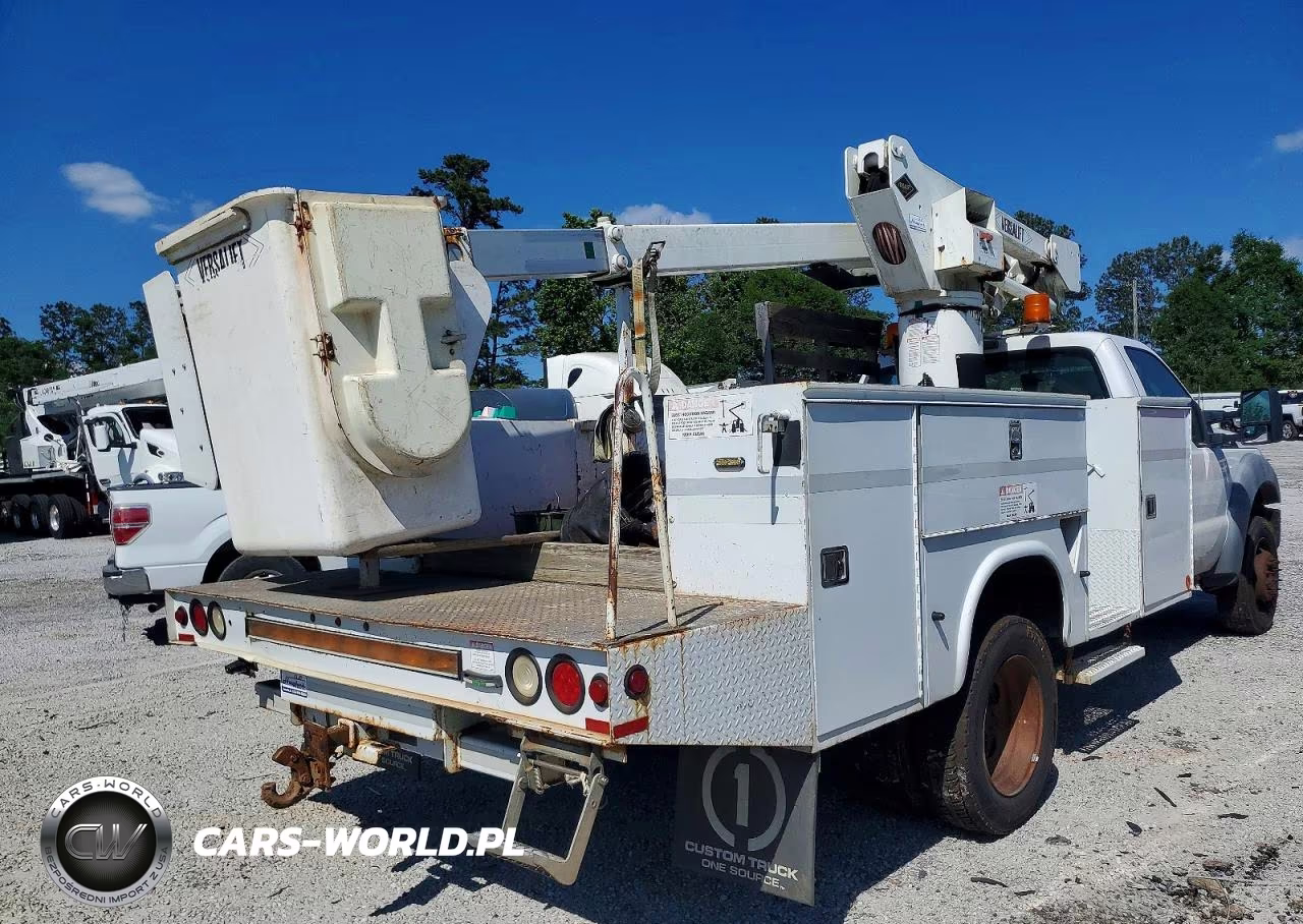 2011 Ford F550 Super Duty Bucket Truck VIN:1FDUF5GY3BEA95471 - 4
