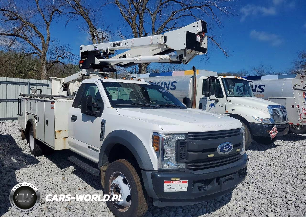 2019 Ford F550 Super Duty Bucket Truck