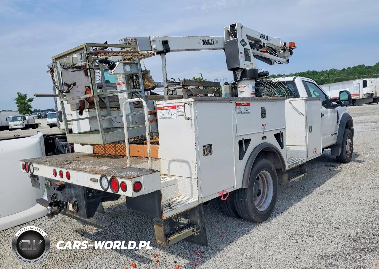 2021 Ford F550 Super Duty VIN:1FDUF5HT8MDA11754 - 3