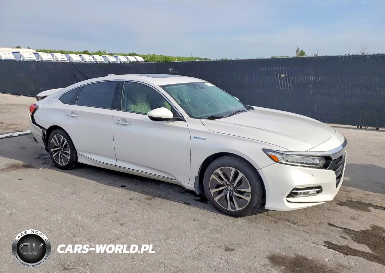 2019 Honda Accord Touring Hybrid VIN:1HGCV3F94KA018330 - 4