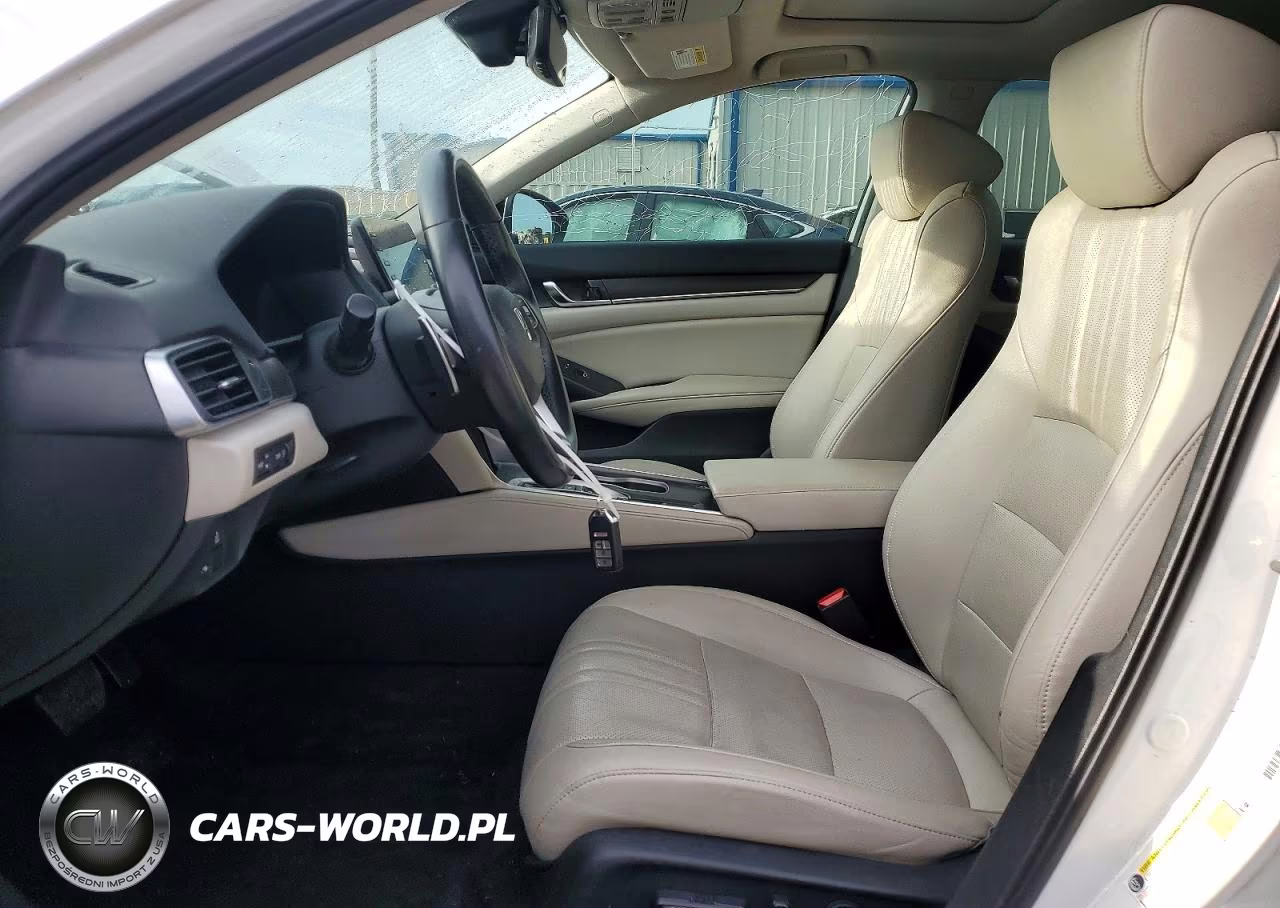 2019 Honda Accord Touring Hybrid VIN:1HGCV3F94KA018330 - 7