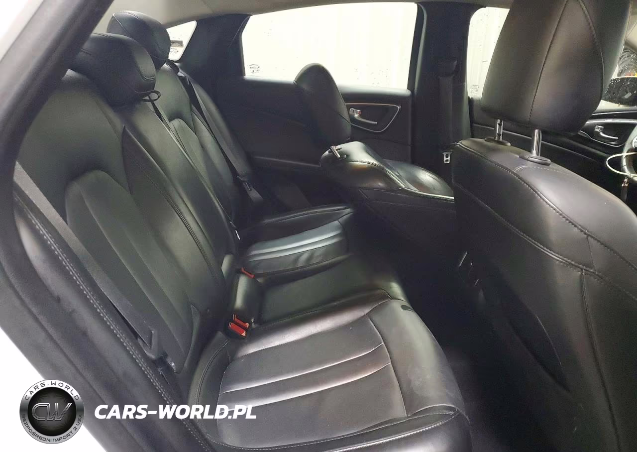 2015 Chrysler 200 C VIN:1C3CCCEG2FN540087 - 10