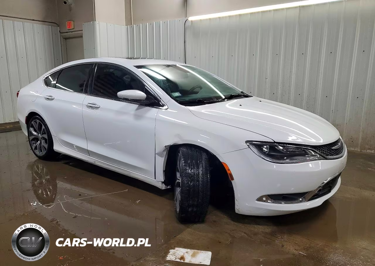 2015 Chrysler 200 C VIN:1C3CCCEG2FN540087 - 4