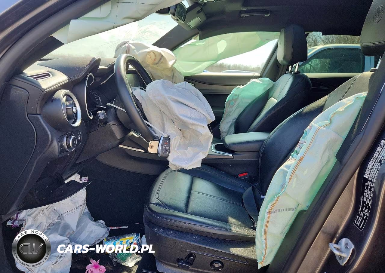2023 Alfa Romeo Stelvio Ti VIN:ZASPAKBN5P7D57165 - 7