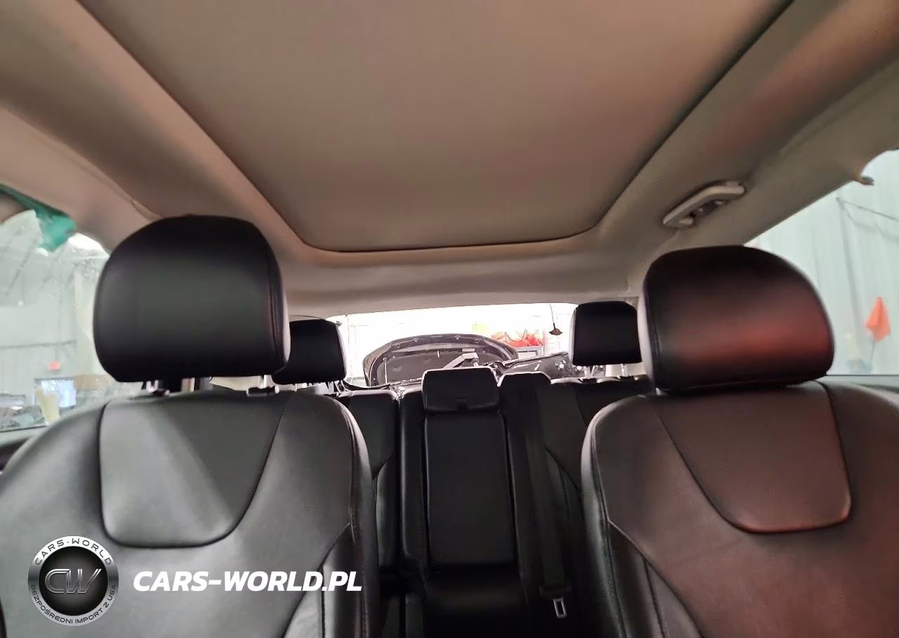 2018 Ford Edge Titanium VIN:2FMPK4K96JBC06172 - 10