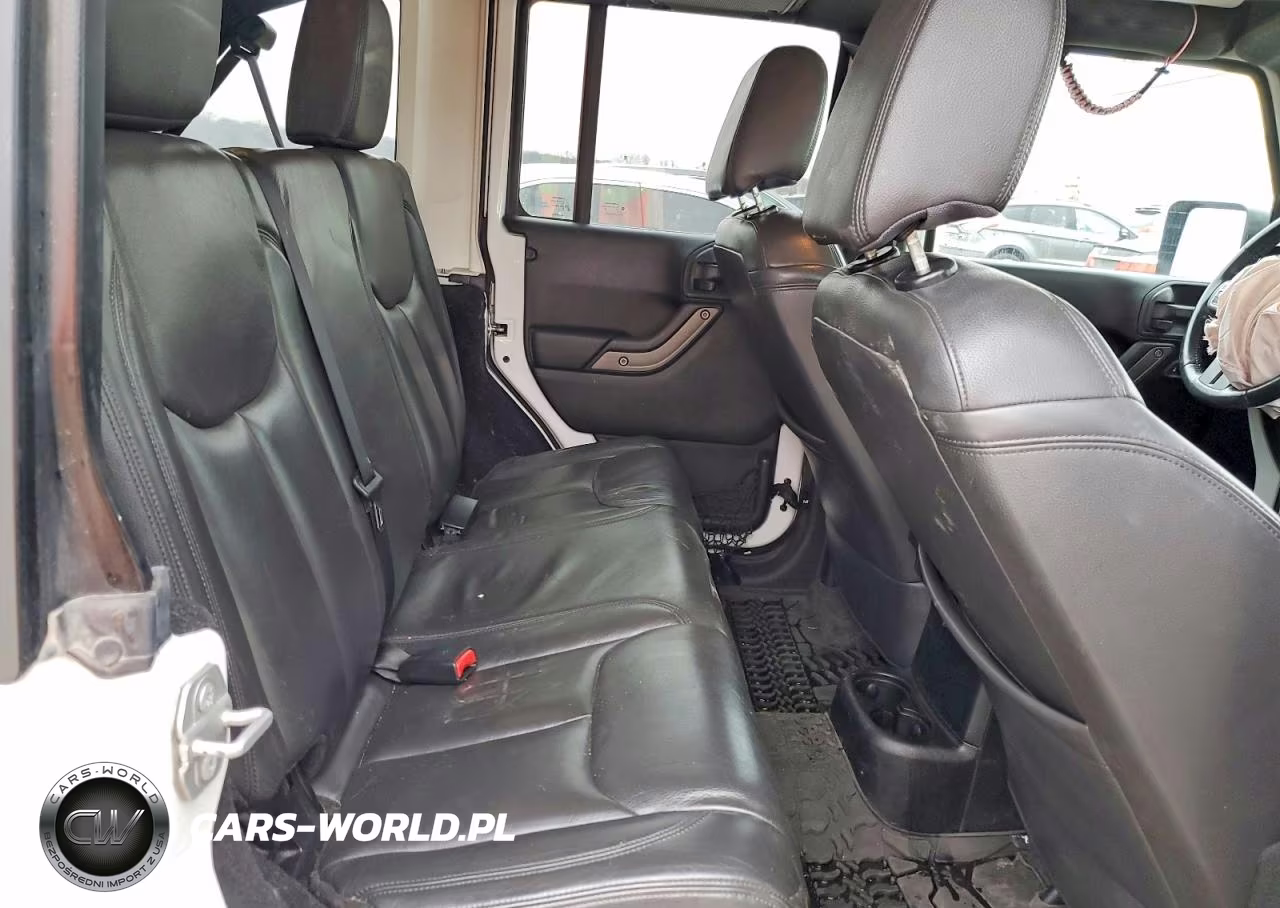 2017 Jeep Wrangler Unlimited Sport VIN:1C4BJWDG2HL710088 - 10