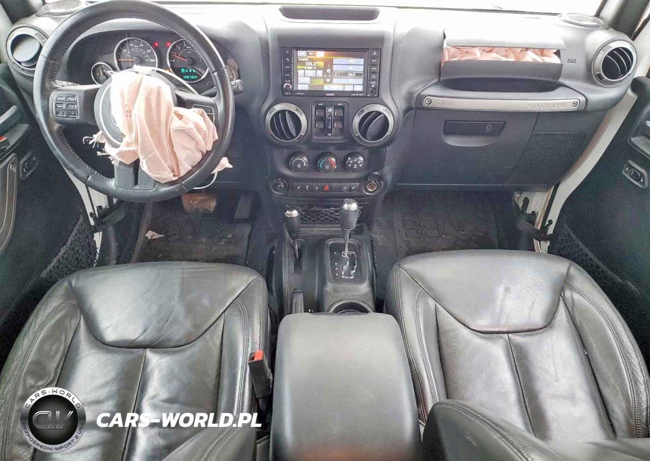 2017 Jeep Wrangler Unlimited Sport VIN:1C4BJWDG2HL710088 - 8