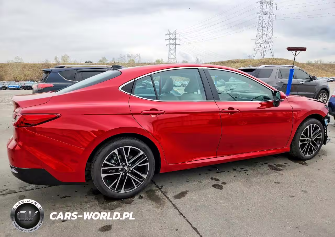 2025 Toyota Camry Xle VIN:4T1DBADK7SU033209 - 3