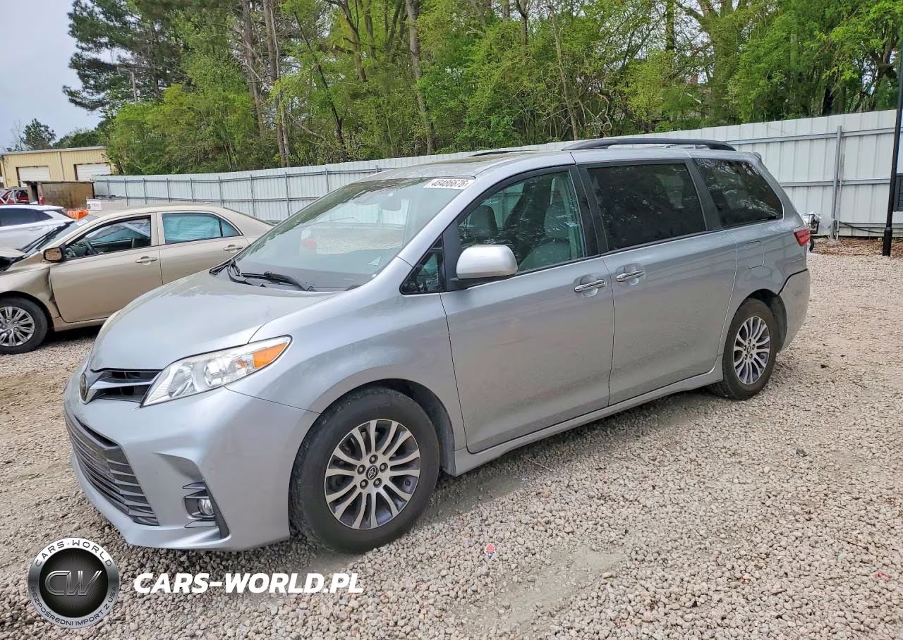 2019 Toyota Sienna Xle 8-Passenger