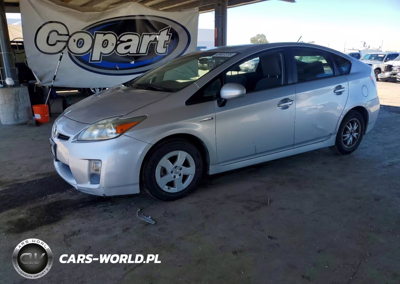 2011 Toyota Prius Two