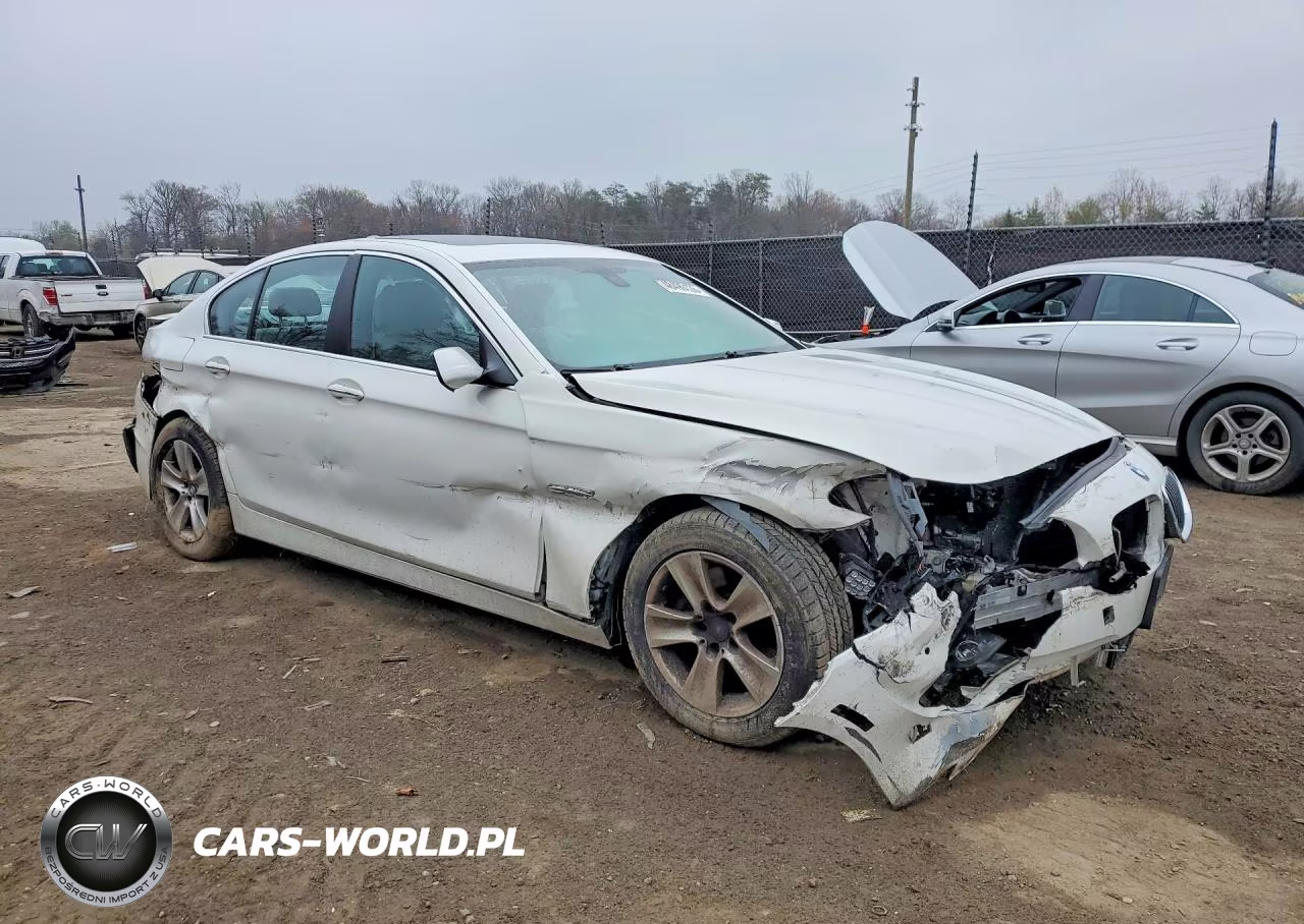 2013 BMW 528 Xi VIN:WBAXH5C54DDW13617 - 4