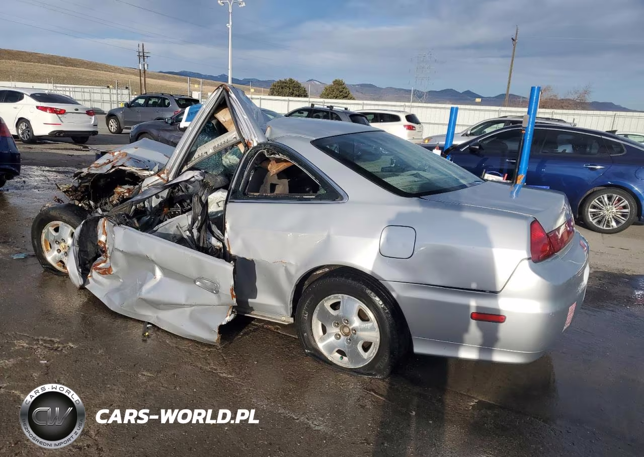 2001 Honda Accord Lx VIN:1HGCG22451A015613 - 2