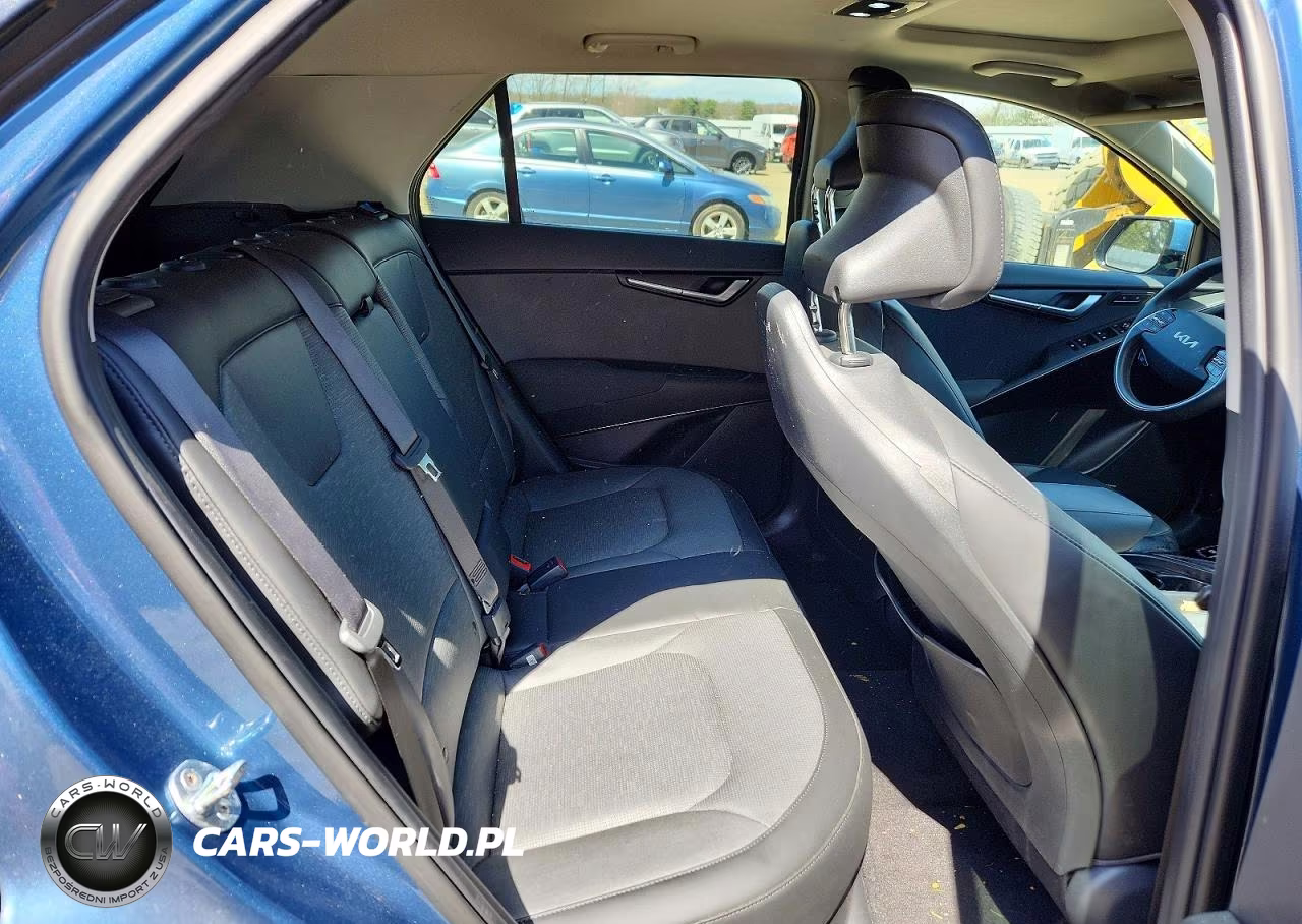 2023 Kia Niro Plug-In Hybrid Sx Touring VIN:KNDCR3LF2P5043224 - 11