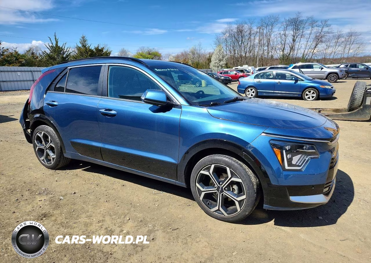 2023 Kia Niro Plug-In Hybrid Sx Touring VIN:KNDCR3LF2P5043224 - 4
