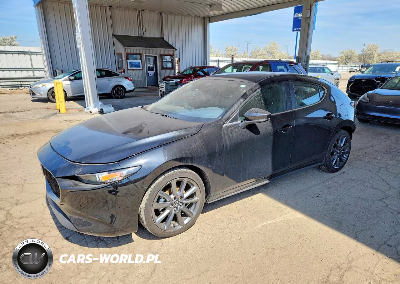 2024 Mazda 3 Preferred – zdjęcie 1 z 13