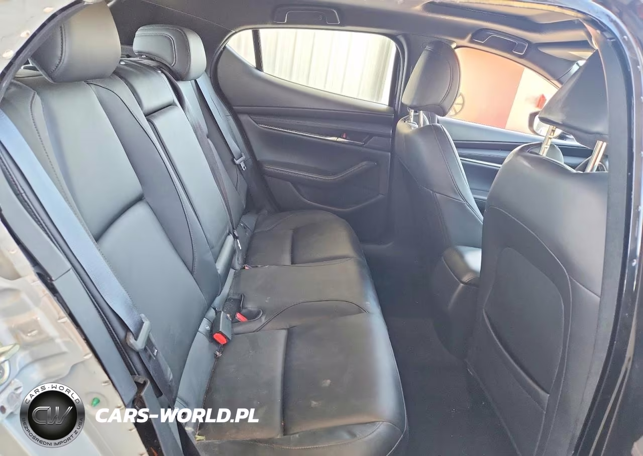 2024 Mazda 3 Preferred VIN:JM1BPALM4R1713001 - 10